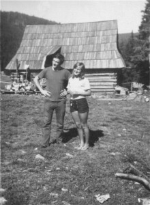 Sierpień 1972. Witalis i Mariola - oboje tu się wdzięczą, ale trudno stwierdzić, do kogo.