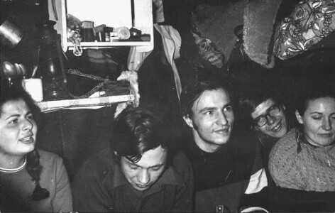 Zima 72/73. Jadzia, ??, brat Ali(?), Marian, Ala(?).